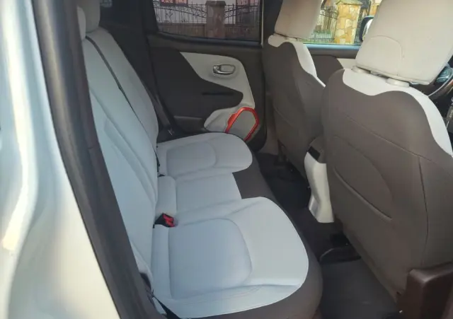 JEEP Renegade 1.4 MultiAir DSG Business Line