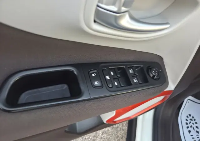 JEEP Renegade 1.4 MultiAir DSG Business Line