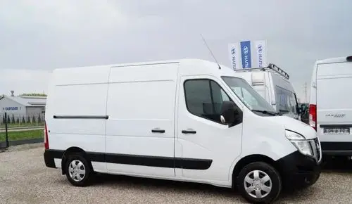 NISSAN Nv400 