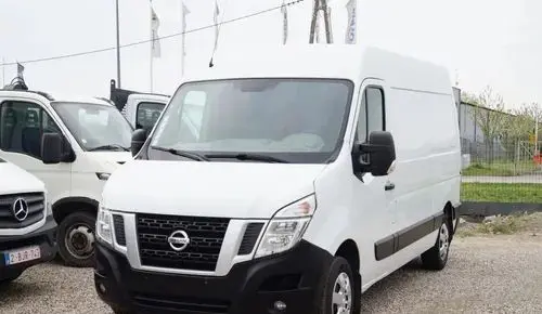 NISSAN Nv400 