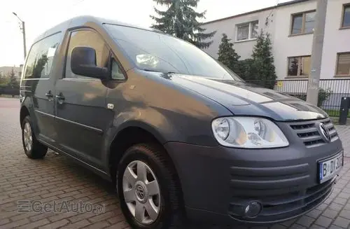 VOLKSWAGEN Caddy 