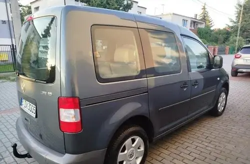 VOLKSWAGEN Caddy 