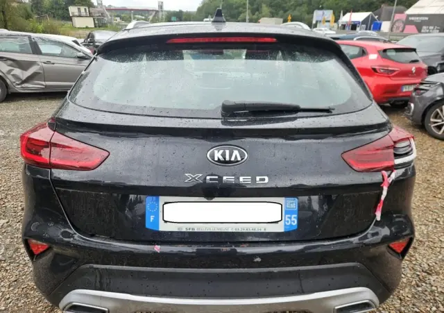 KIA XCeed 1.6 CRDi PLATINUM EDITION