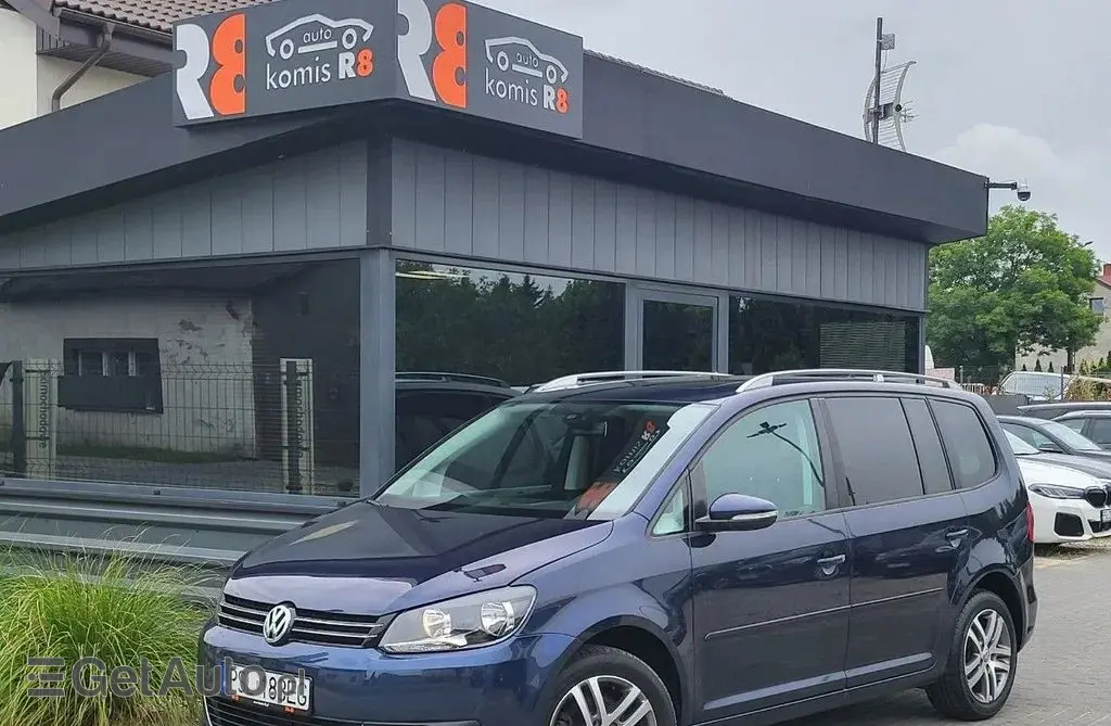 VOLKSWAGEN Touran 