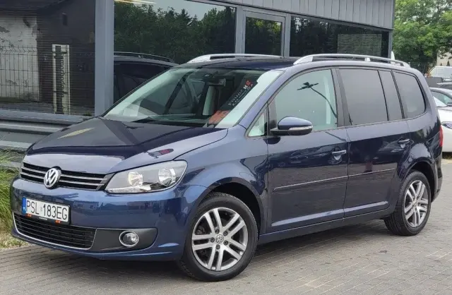 VOLKSWAGEN Touran 