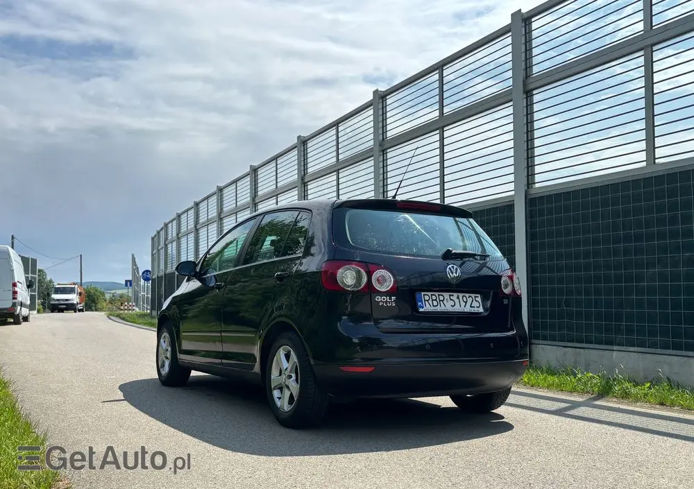 VOLKSWAGEN Golf Plus 