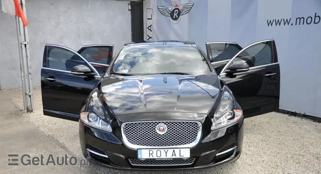 JAGUAR XJ 