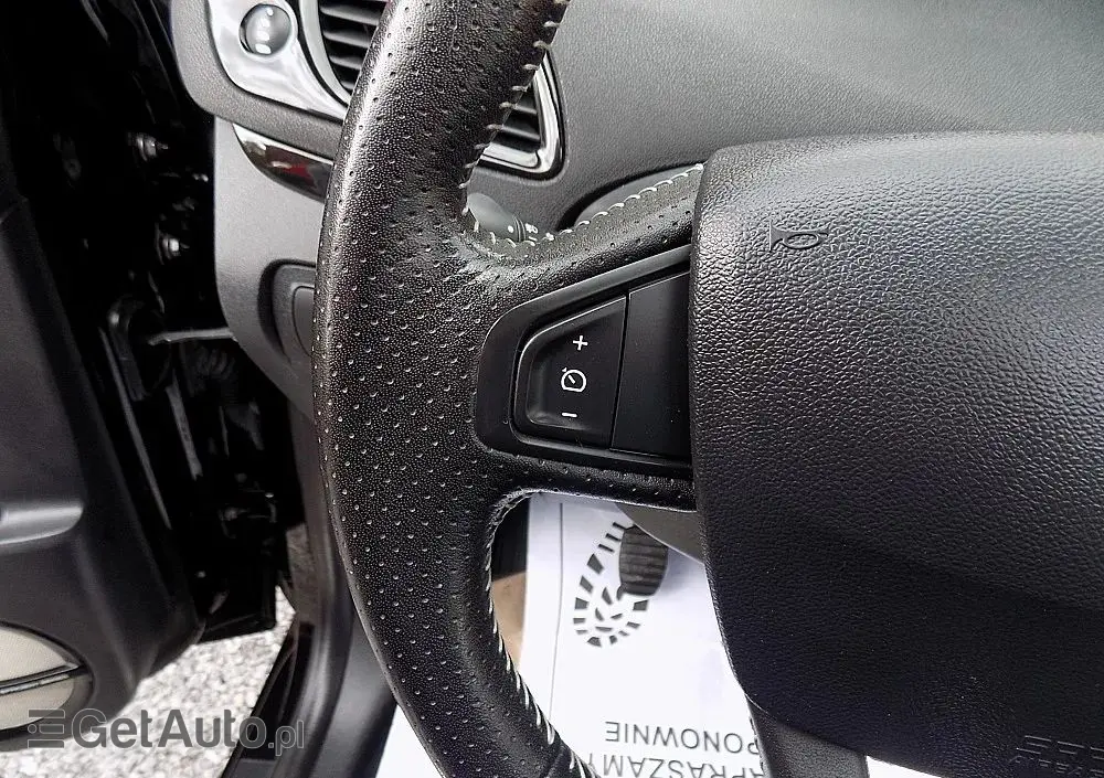 RENAULT Scenic Energy TCe 130 S&S Bose Edition