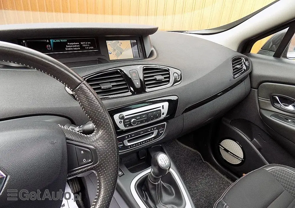 RENAULT Scenic Energy TCe 130 S&S Bose Edition