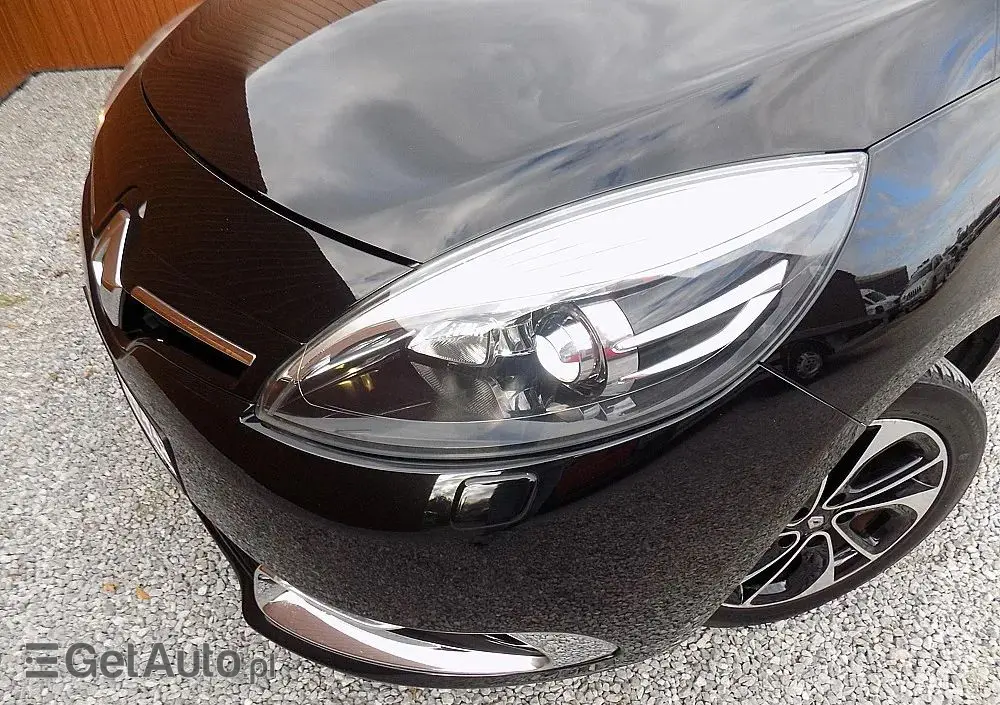 RENAULT Scenic Energy TCe 130 S&S Bose Edition