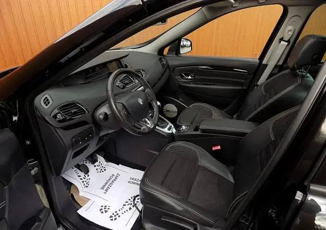 RENAULT Scenic Energy TCe 130 S&S Bose Edition