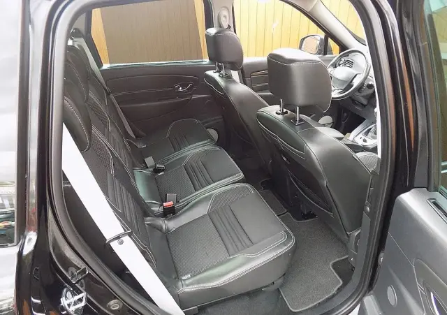 RENAULT Scenic Energy TCe 130 S&S Bose Edition