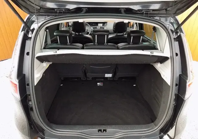 RENAULT Scenic Energy TCe 130 S&S Bose Edition