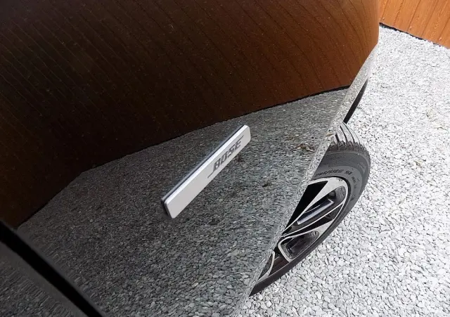 RENAULT Scenic Energy TCe 130 S&S Bose Edition