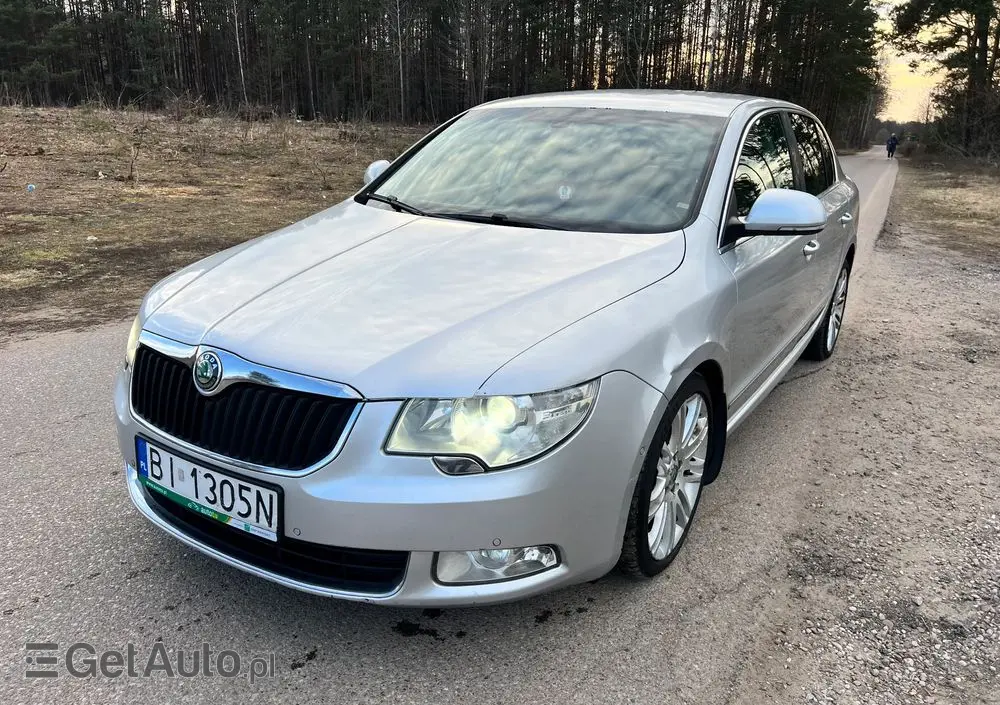 SKODA Superb 2.0 TSI Platinum DSG