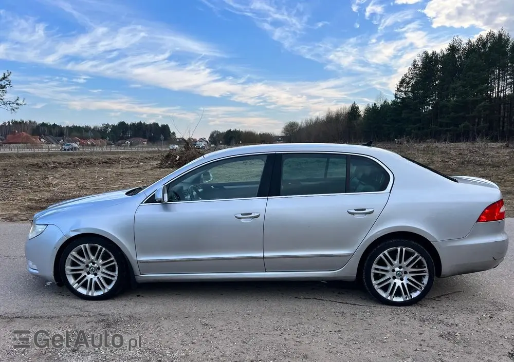SKODA Superb 2.0 TSI Platinum DSG