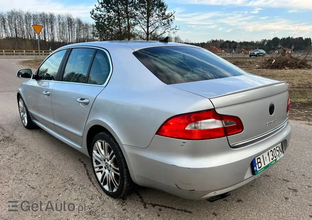SKODA Superb 2.0 TSI Platinum DSG