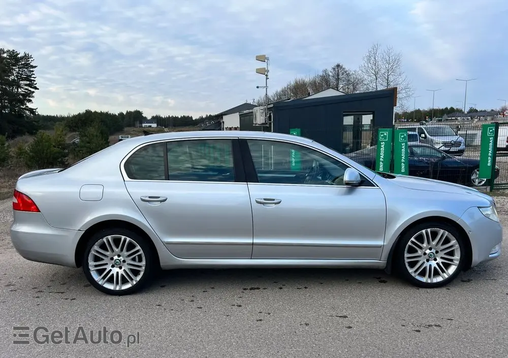 SKODA Superb 2.0 TSI Platinum DSG