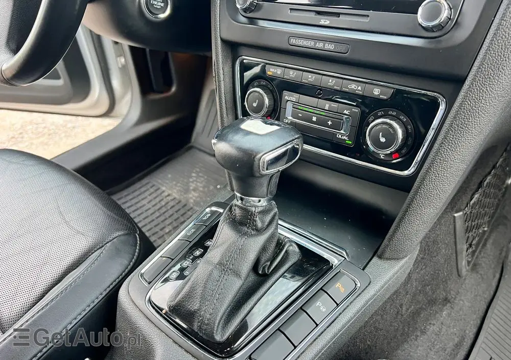 SKODA Superb 2.0 TSI Platinum DSG