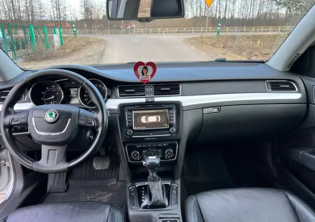 SKODA Superb 2.0 TSI Platinum DSG