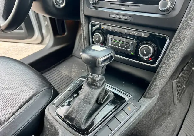 SKODA Superb 2.0 TSI Platinum DSG