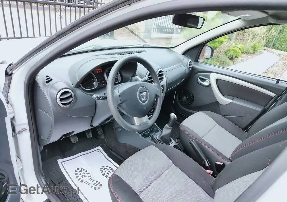 DACIA Duster 1.6 16V 105 4x2 Essentiel