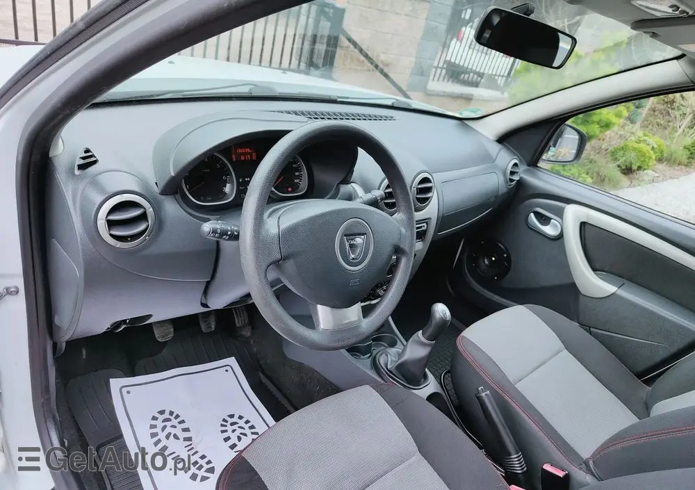 DACIA Duster 1.6 16V 105 4x2 Essentiel