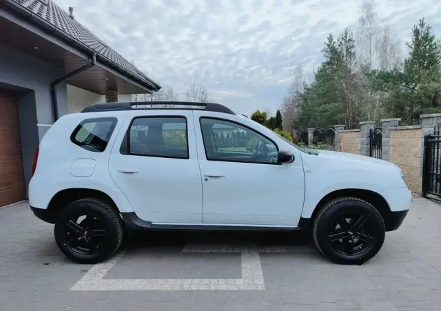 DACIA Duster 1.6 16V 105 4x2 Essentiel