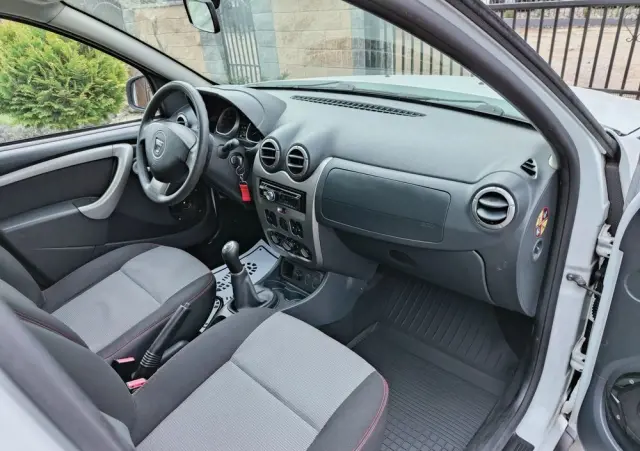 DACIA Duster 1.6 16V 105 4x2 Essentiel