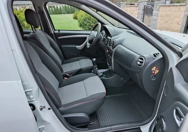 DACIA Duster 1.6 16V 105 4x2 Essentiel