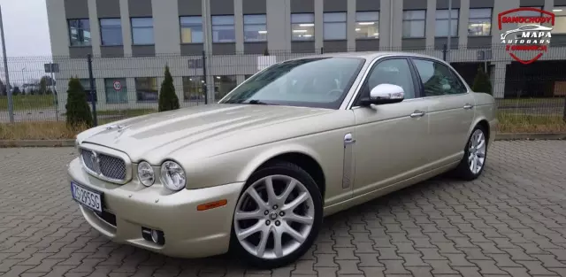 JAGUAR XJ 