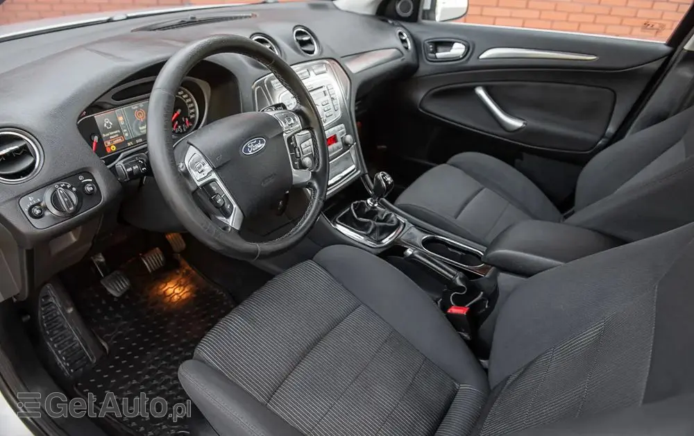 FORD Mondeo 1.8 TDCi Ghia