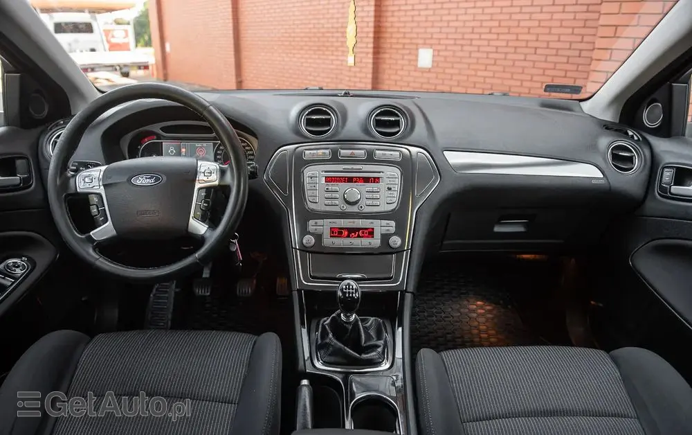 FORD Mondeo 1.8 TDCi Ghia