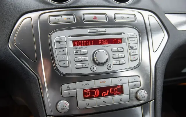 FORD Mondeo 1.8 TDCi Ghia