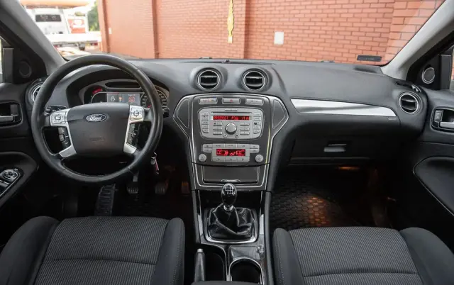 FORD Mondeo 1.8 TDCi Ghia