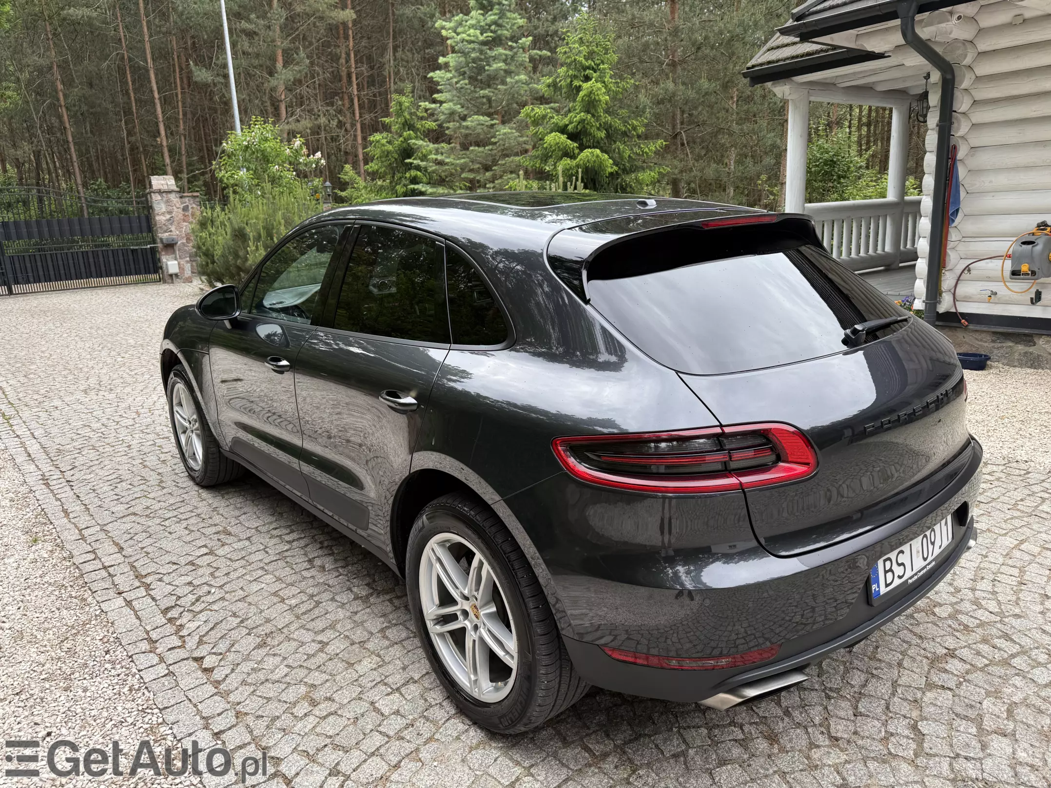 PORSCHE Macan Macan