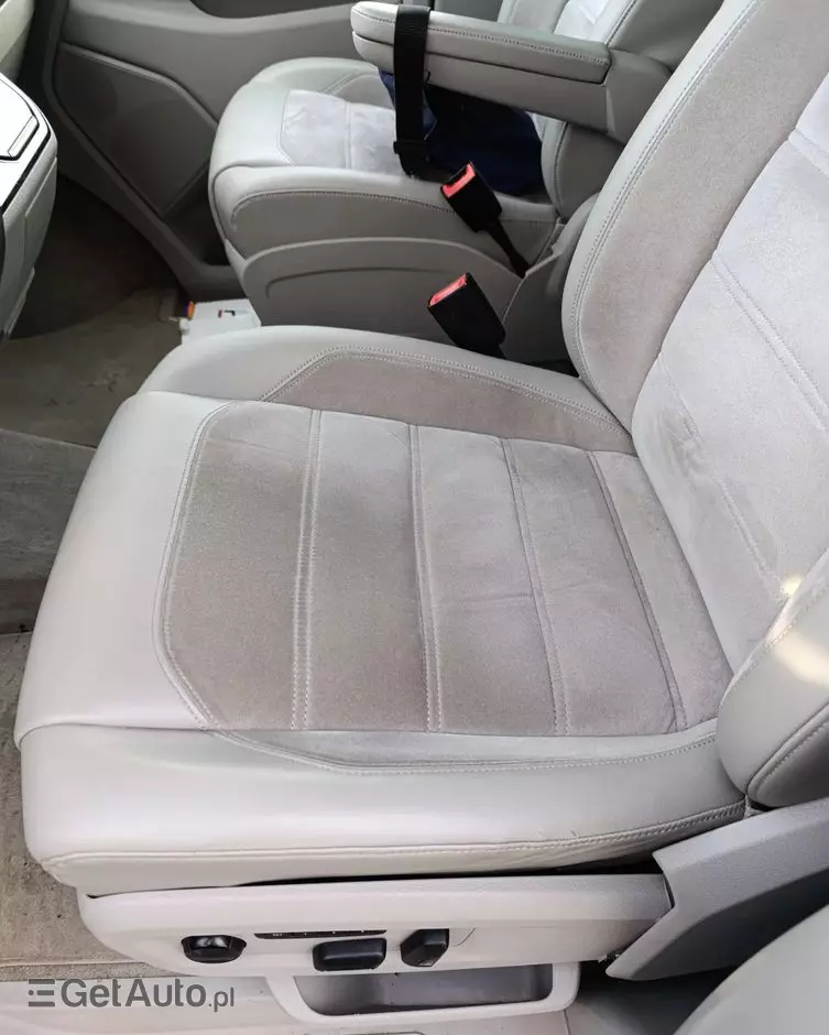 VOLKSWAGEN Multivan 2.0 BiTDI L1 Highline DSG