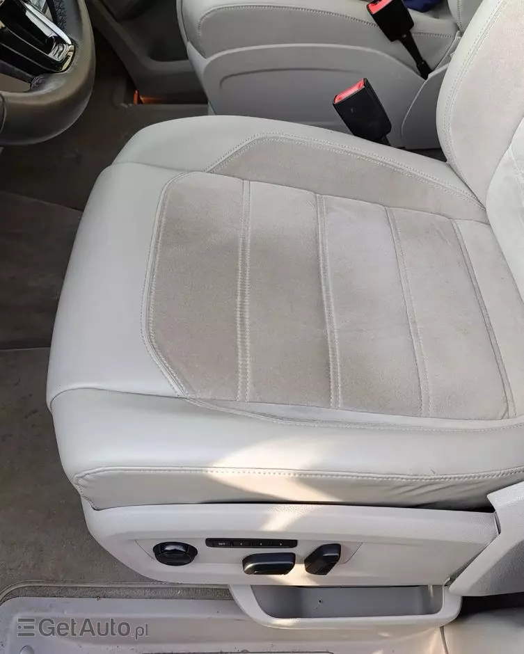 VOLKSWAGEN Multivan 2.0 BiTDI L1 Highline DSG