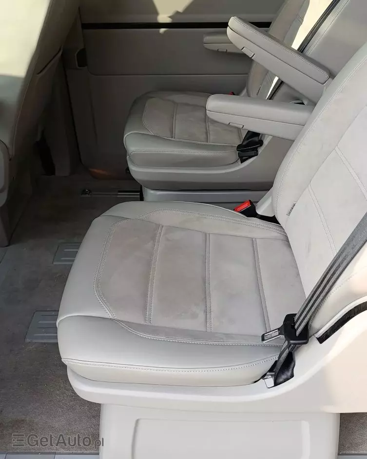 VOLKSWAGEN Multivan 2.0 BiTDI L1 Highline DSG