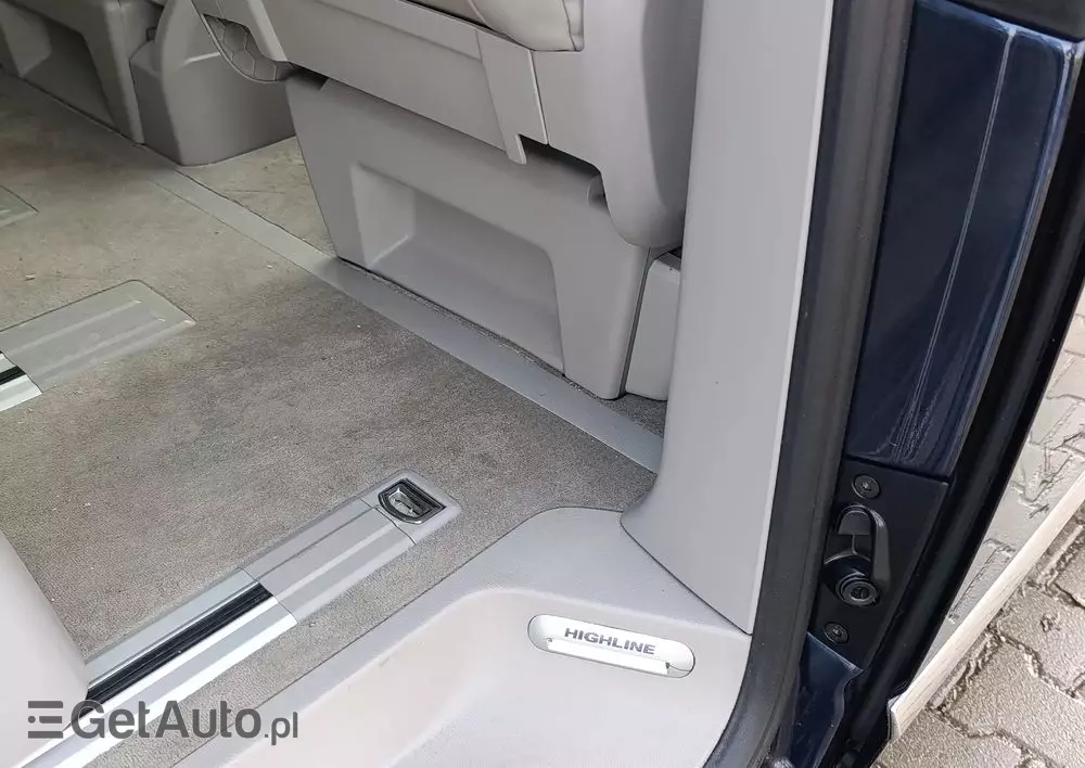 VOLKSWAGEN Multivan 2.0 BiTDI L1 Highline DSG