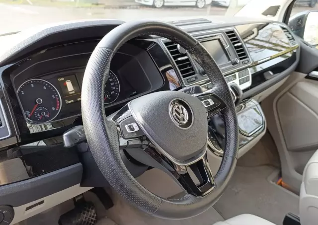 VOLKSWAGEN Multivan 2.0 BiTDI L1 Highline DSG