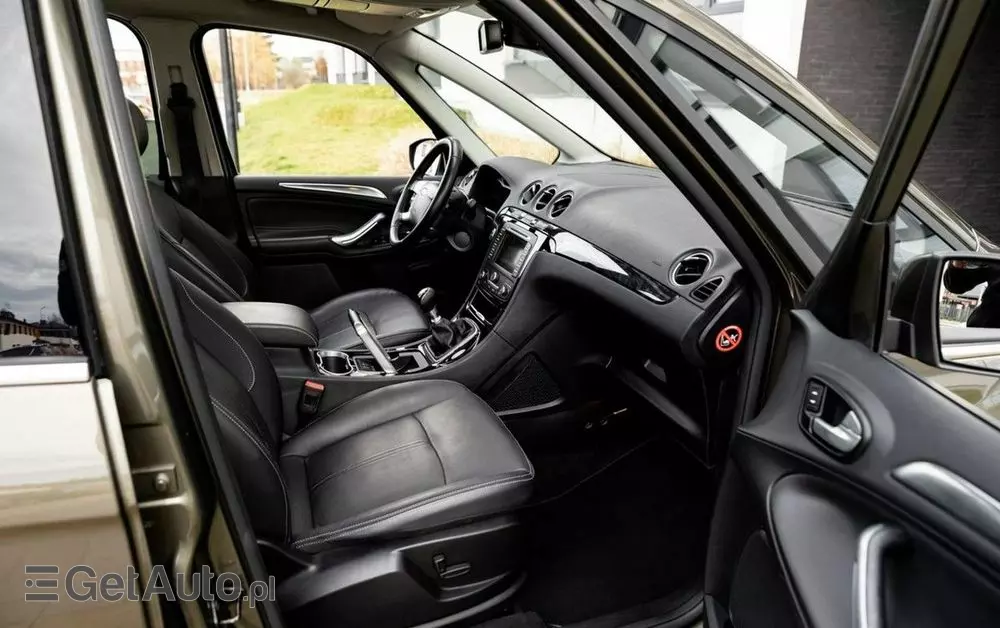 FORD Galaxy 1.6 T Trend