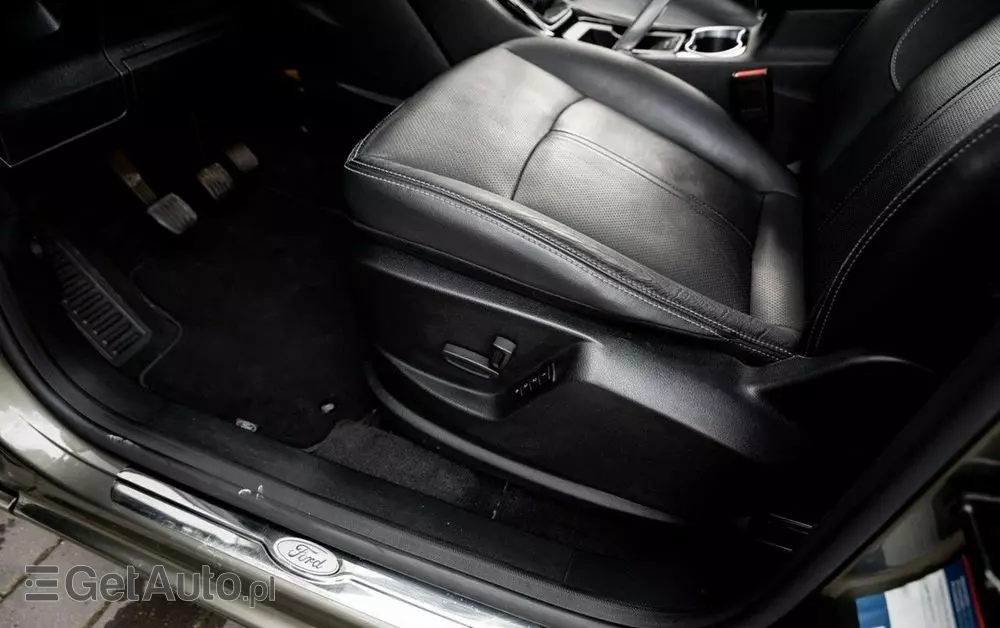 FORD Galaxy 1.6 T Trend