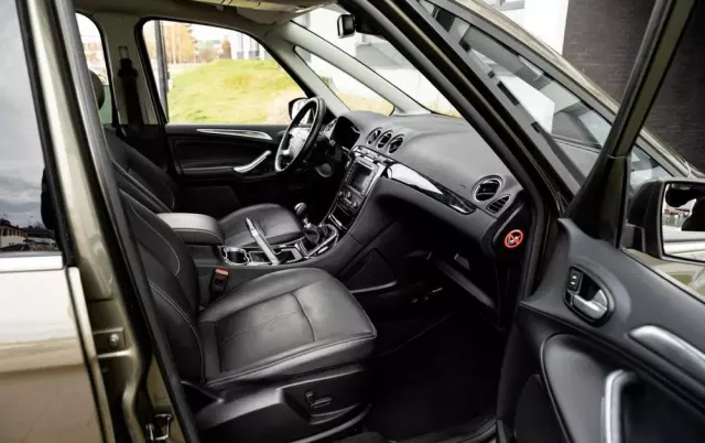 FORD Galaxy 1.6 T Trend