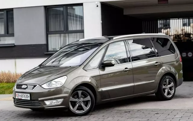 FORD Galaxy 1.6 T Trend