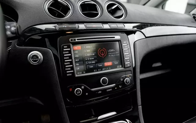 FORD Galaxy 1.6 T Trend