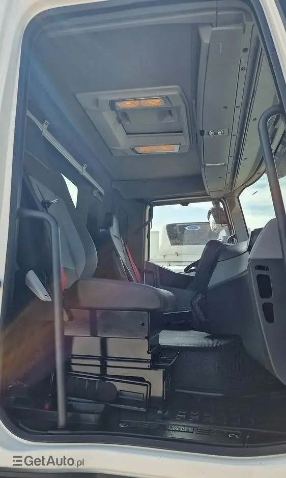 RENAULT C430 6x4 Wywrotka trzystronna Hydroburta, Jak Nowe 