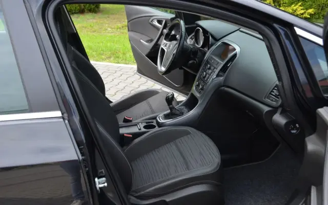 OPEL Astra 1.6 CDTI Active