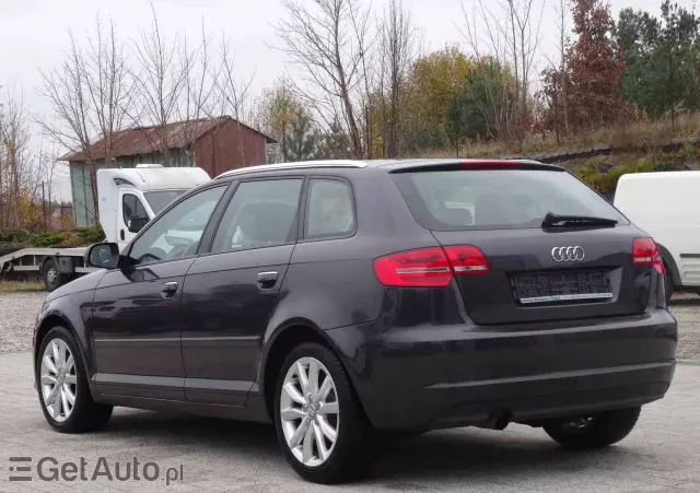 AUDI A3 2.0 TDI DPF Ambiente S tronic