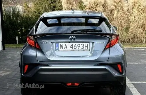 TOYOTA C-HR 